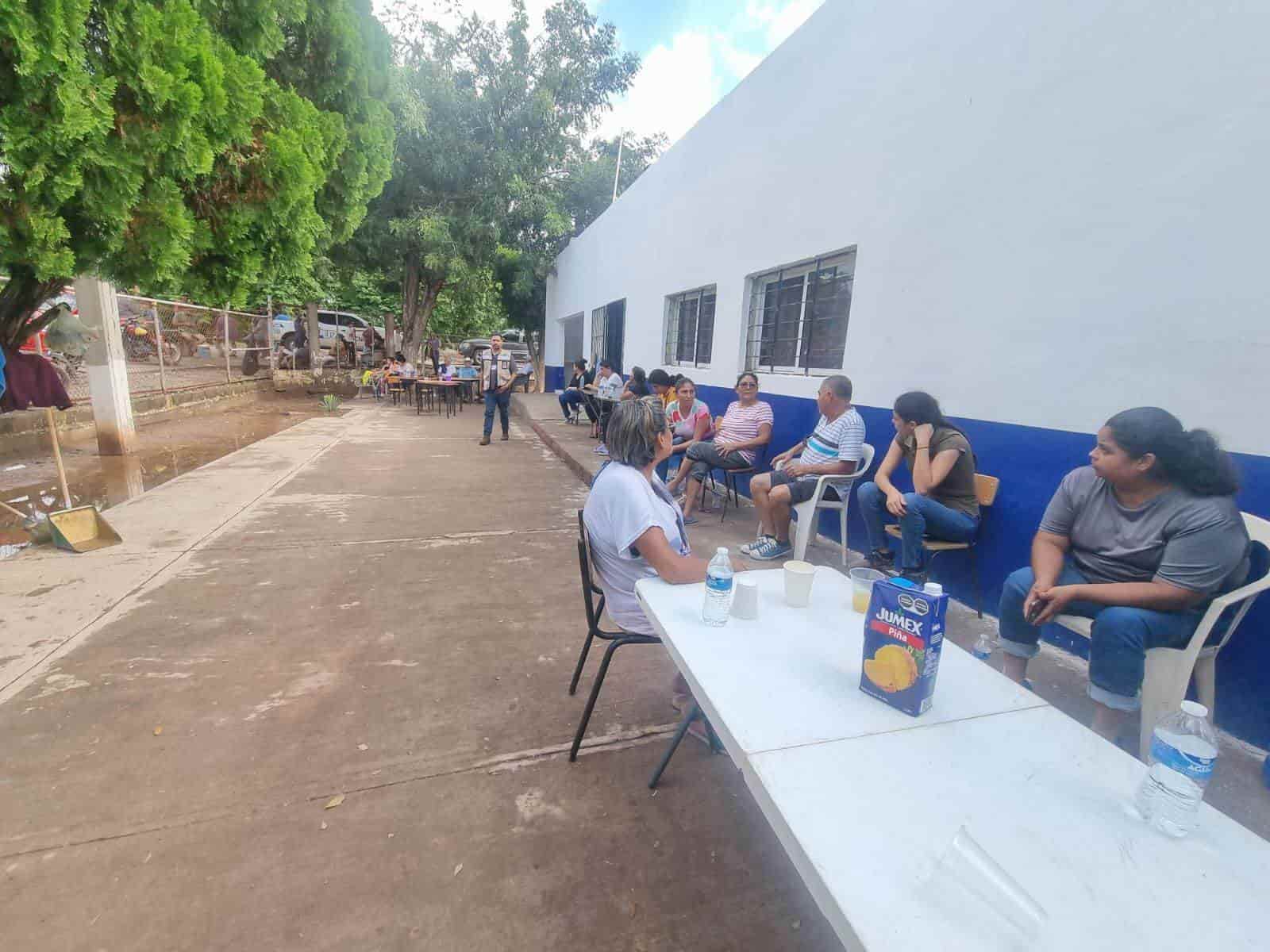 Albergues de Navolato aún atienden damnificados por «Norma»