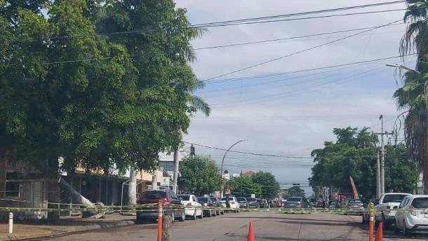 Ayuntamiento de Ahome sancionará a empresa dueña de cableado que provocó accidente de mujer motociclista en Los Mochis