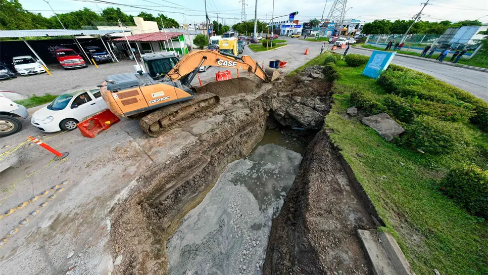 Socavón y daños a tubería en Prados del Sol en Mazatlán va tardar un mes: alcalde