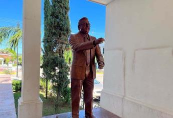 Sorprende estatua del Gobernador de Sinaloa, Rubén Rocha Moya ¿Sabes en dónde está? 