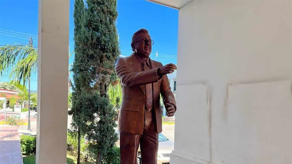La estatua tiene el fin de que las nuevas generaciones se motiven e inspiren. FOTO: Luz Noticias