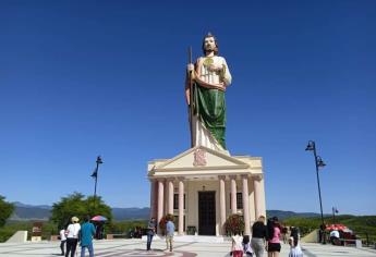 «La fe mueve montañas»: creyentes de San Judas Tadeo le celebran en Badiraguato 