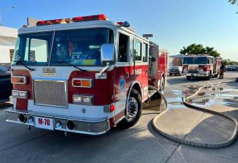 Fuga de gas subterráneo en El Campestre moviliza a Bomberos Mazatlán