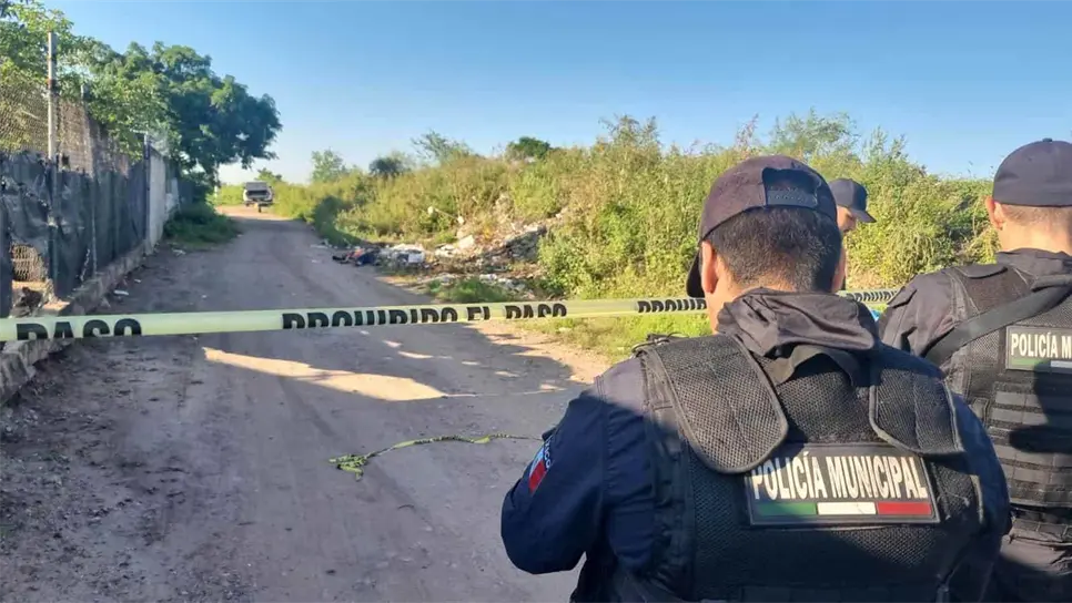 El cuerpo presentaba varios impactos de bala.