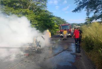 Se incendia automóvil cerca de Chilillos, en El Rosario 