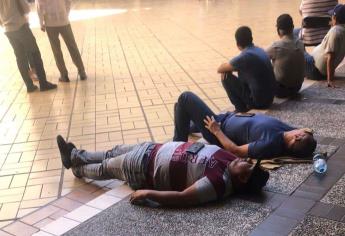 Productores de Sinaloa dormirán en Palacio de Gobierno hasta que les paguen