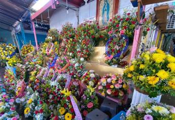 Desde 100 pesos los arreglos florales para este Día de Muertos en Mazatlán 