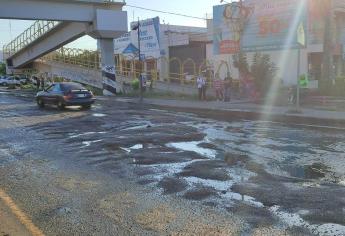 Por reparación de baches, cierran circulación frente a La Joya, en Mazatlán