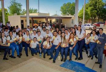 Becan a todos los alumnos de Escuela Normal de El Fuerte