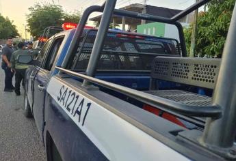 Sujetos armados despojan camioneta a una mujer en Culiacán