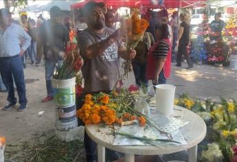 Floristas de Culiacán reportan buenas ventas este Día de Muertos