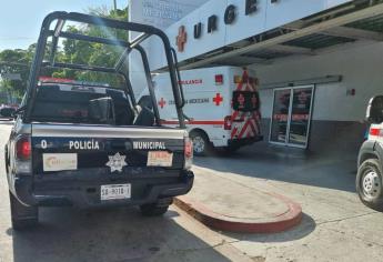 Adulto termina herido al caer a un canal en Culiacán