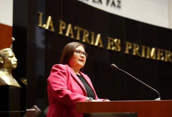 Imelda Castro se registra para reelección del Senado por Morena