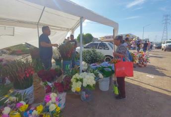 Inspectores vigilan precios de las flores en Ahome