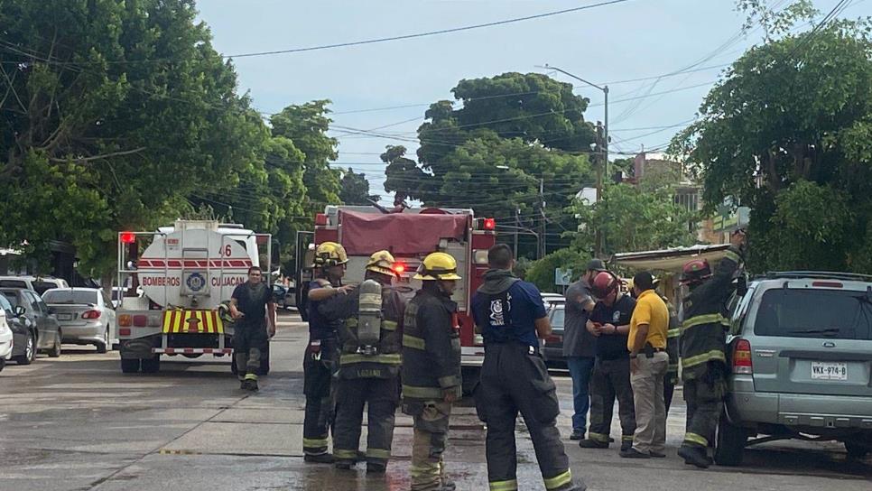 Evacuan a 10 personas tras fuga de gas en minisúper de Culiacán