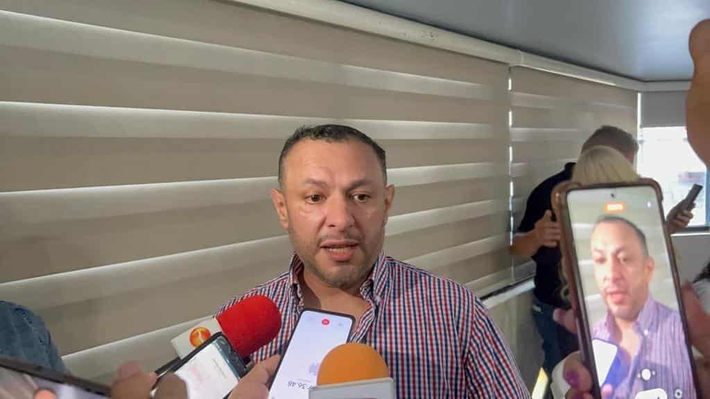 Leobardo Alcántara.