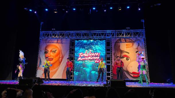 Turbulence y Burrita Burrona divierten con su show en Los Mochis