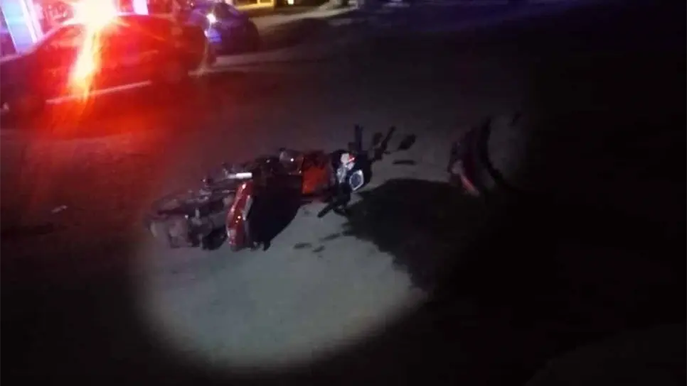 Dos mujeres fueron atropelladas en su motocicleta en Guasave. FOTO: Cortesía.