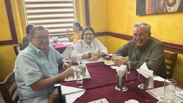 Rocha Moya se reúne con Imelda Castro tras presentar su 5to Informe Legislativo