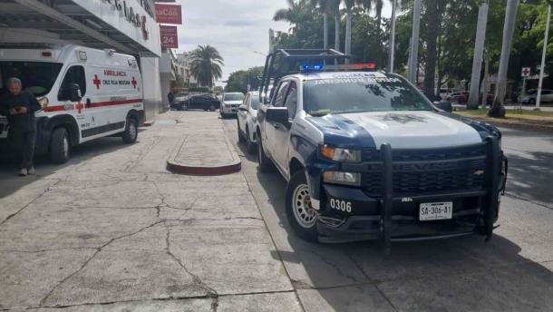 Dejan a un hombre herido de bala en la Cruz Roja de Culiacán 