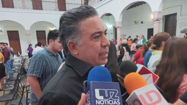 Estoy de acuerdo en que convocatoria de Morena esté abierta para expriístas: Enrique Inzunza 