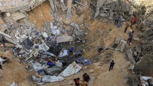 Ejército israelí ataca hospitales en Gaza, hay 13 muertos