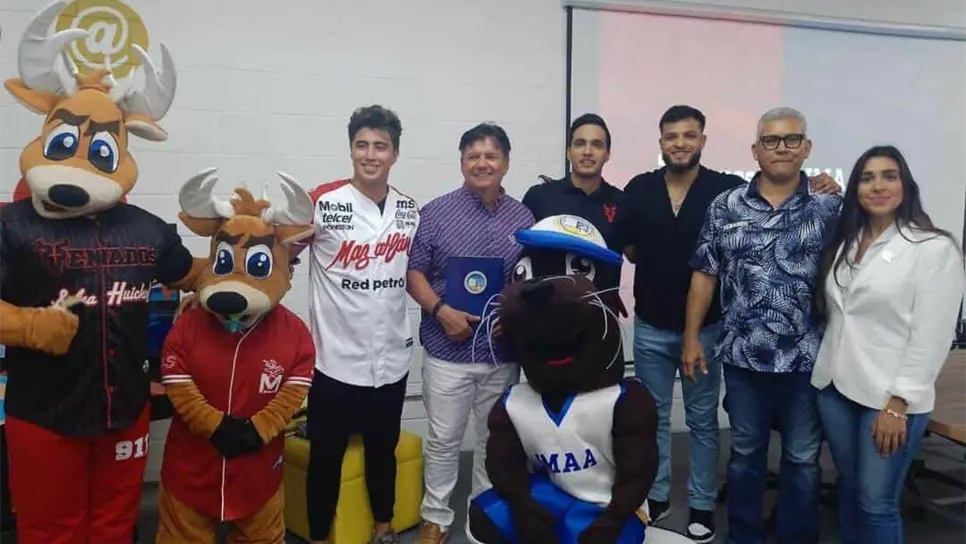 Venados de Mazatlán firma convenio con el Instituto Mexicano de Alto Aprendizaje.
