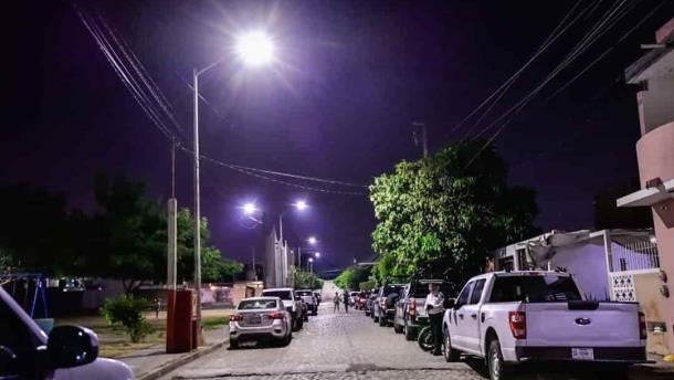 No se descarta que haya policías involucrados con «punteros» que vandalizan lámparas en Mazatlán 
