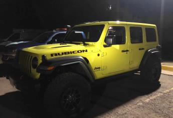 Detienen a sujeto en posesión de auto robado en Culiacán