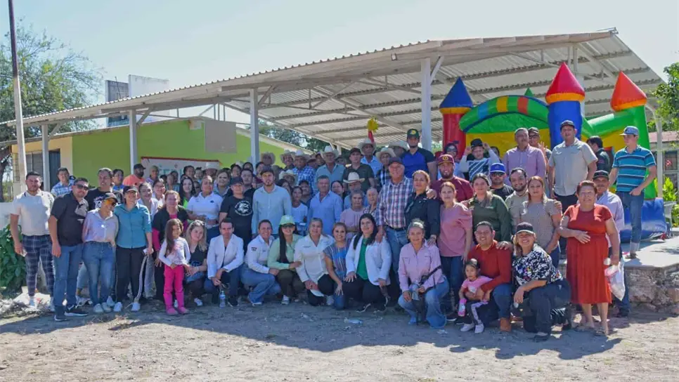 La comunidad se mostró muy agradecida. FOTO: Cortesía
