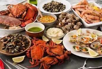 Hombre denuncia a restaurante por cobrarle 7 mil pesos por una mariscada
