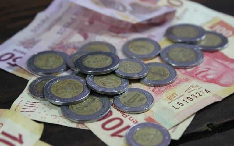 ¿Salario mínimo de 400 pesos diarios para el 2024? Esto dice AMLO.