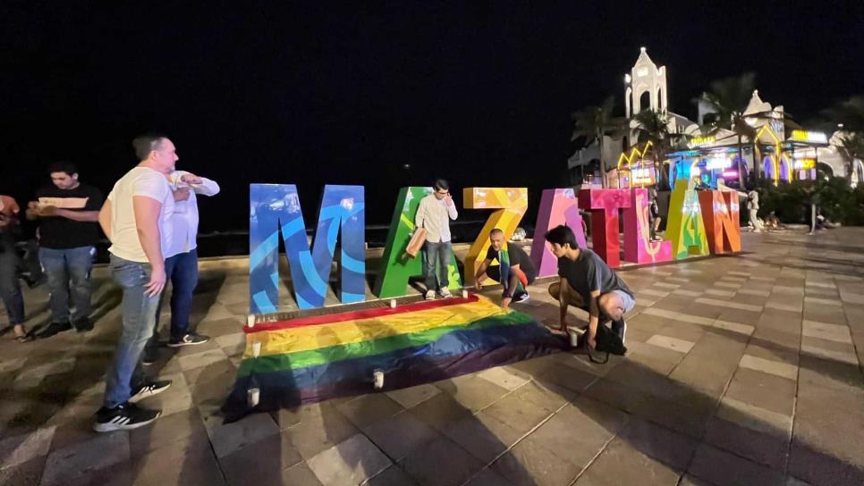 Comunidad LGBTQI+ de Mazatlán se une en velada por Magistrade Ociel Baena