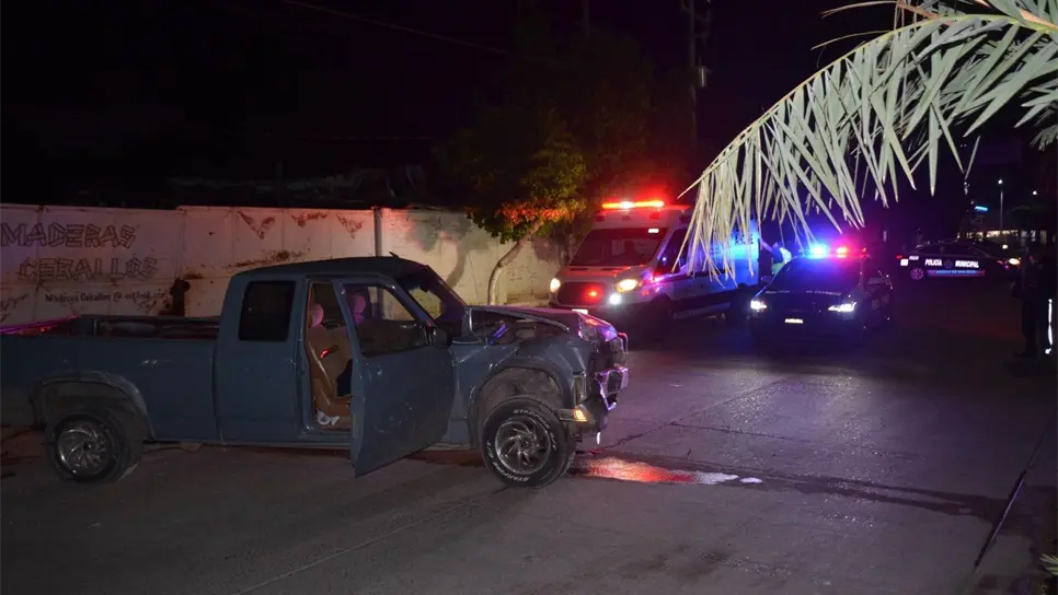 El accidente transcurrió durante la madrugada. FOTO: Ernesto Torres