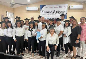 Se gradúa primera generación del programa «Estímulos a la culminación de la preparatoria abierta del municipio de Ahome» 