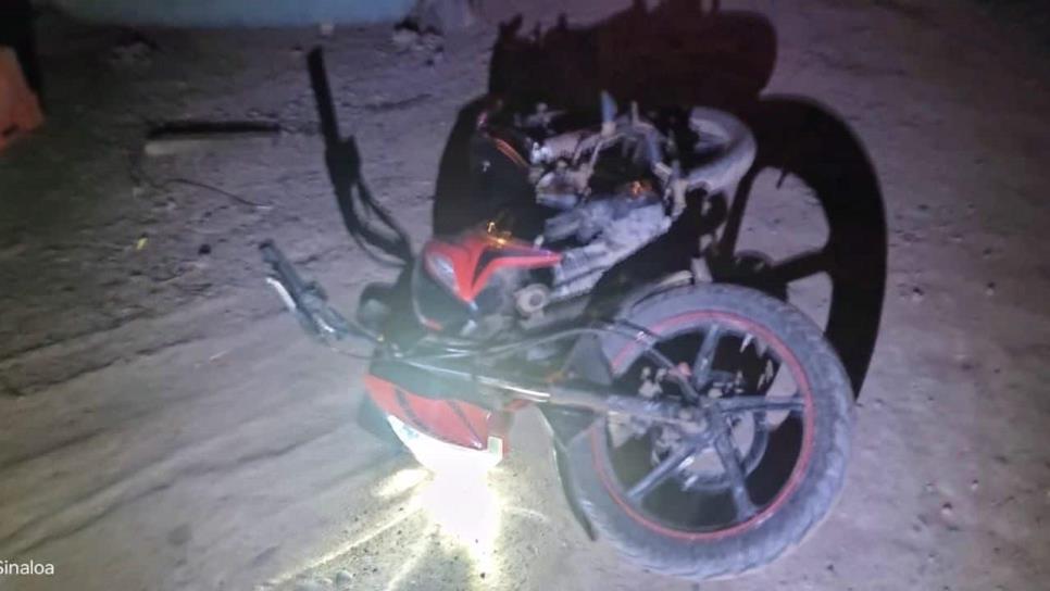 Motociclista pierde la vida al chocar contra un tractor en Casa Blanca, Guasave 
