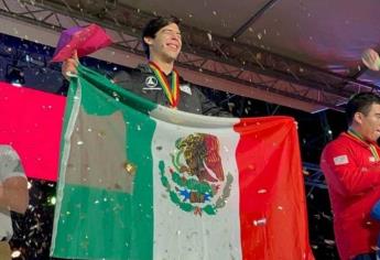 Mochitense Diego Gastélum es Campeón Mundial de Raquetbol