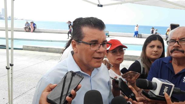 Alcalde de Mazatlán analizará su futuro político con el gobernador Rocha Moya