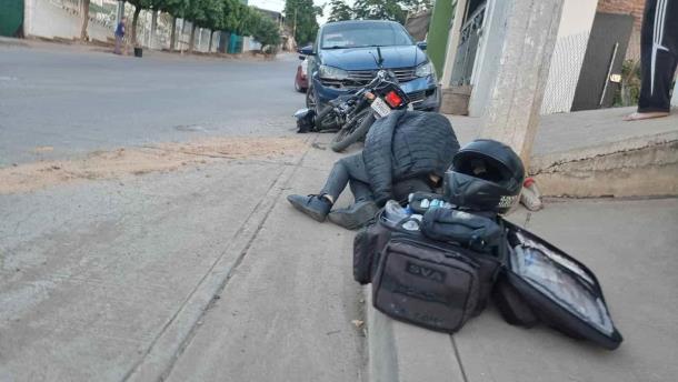 Motociclista se queda dormido y choca contra vehículo en Culiacán