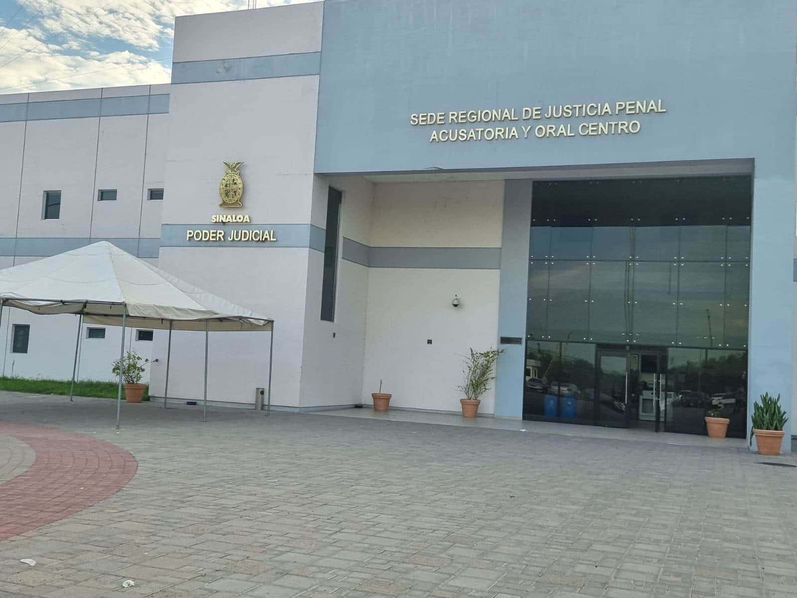 Sentencian a prisión a un hombre por el robo a una tienda de cosméticos