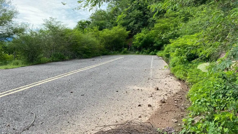 Carretera inconclusa a Chihuahua.