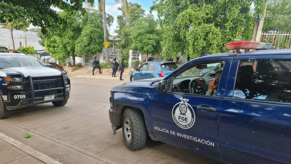 Sujetos armados privan de la libertad a un hombre en la colonia Independencia en Culiacán 