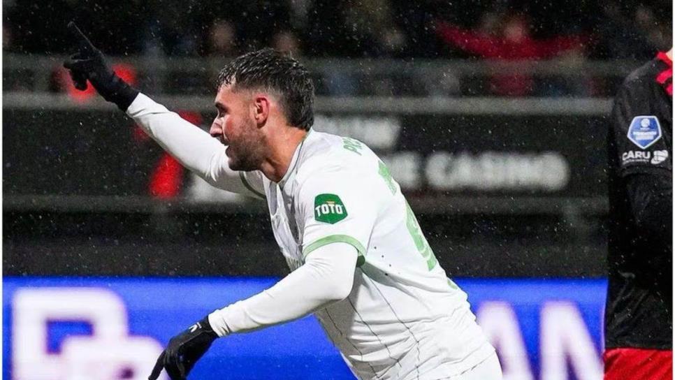 ¡Adiós a la mala racha! Santi Giménez vuelve a anotar Hat Trick con el Feyenoord