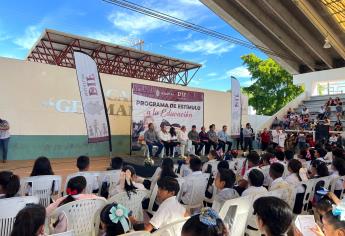 Impulsan la educación en Mazatlán con entrega del Programa de Becas (PROBEC)