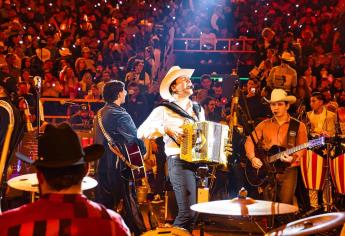 Palenque Culiacán: Marca Registrada sorprende con invitados y pone a cantar a todo el público