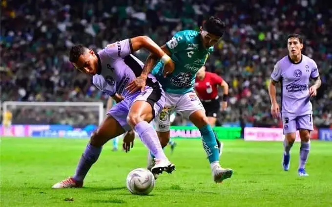 Ambos equipos brindaron un emocionante y polémico empate en el juego de ida de los cuartos de final del Torneo Apertura 2023