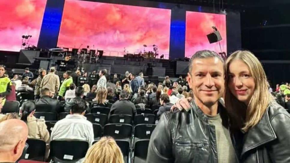 ¡No todo es futbol! Jaime Lozano se relaja en concierto de Luis Miguel