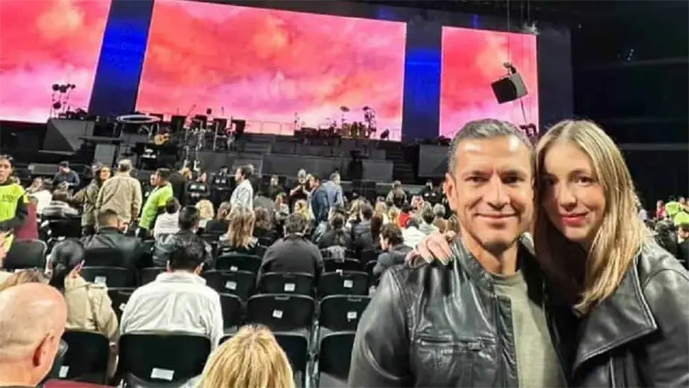 El estratega de la selección mexicana junto con su pareja.