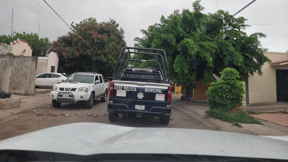 Despojan otra camioneta en Culiacán; hombres armados bajan al conductor