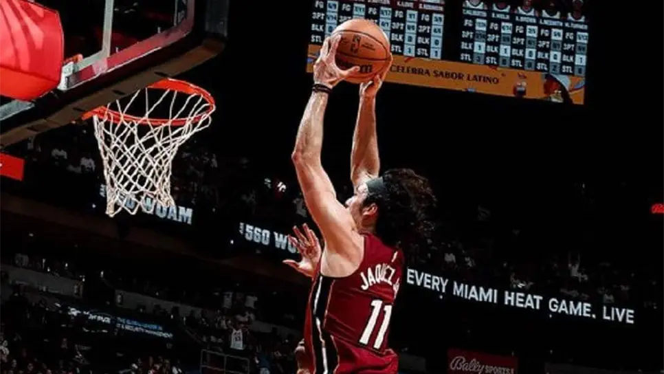 El basquetbolista mexicano se encuentra viviendo su sueño en la NBA.